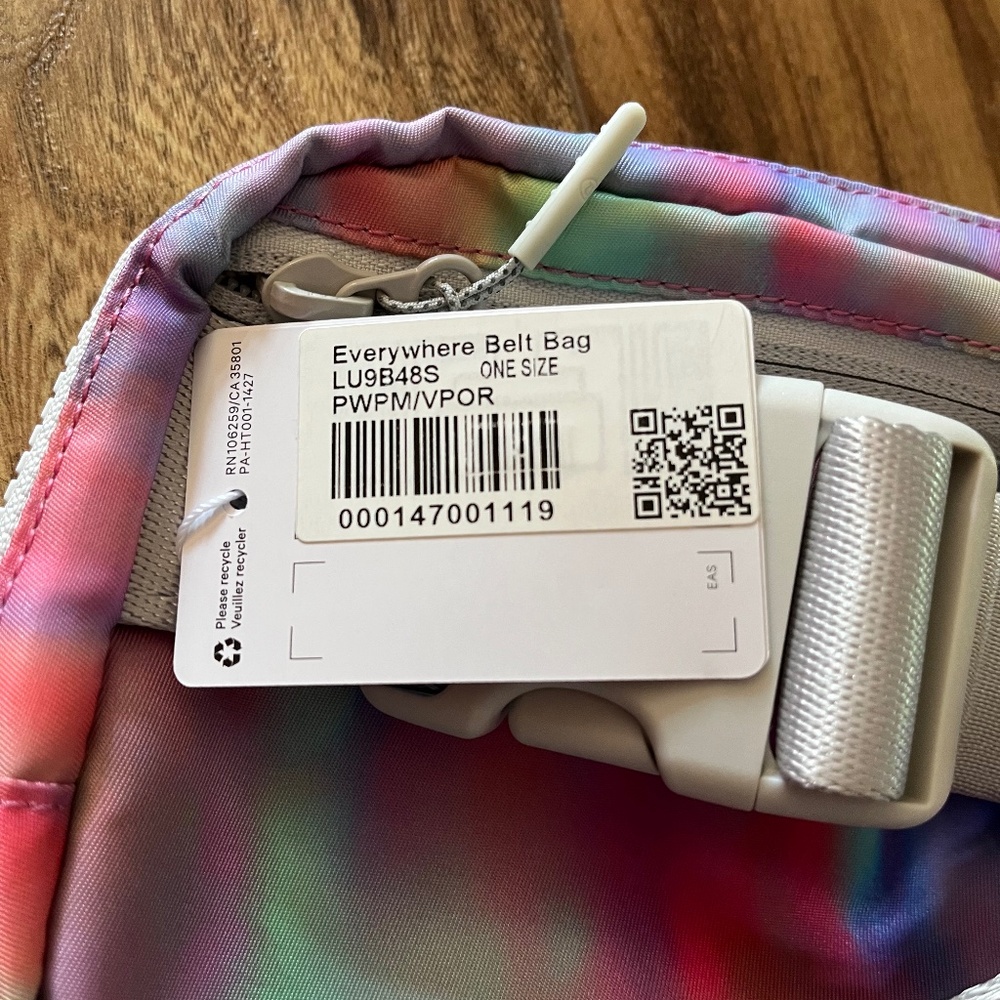 Lululemon Rainbow Everywhere Belt Bag - NWT - Picture 11 of 12
